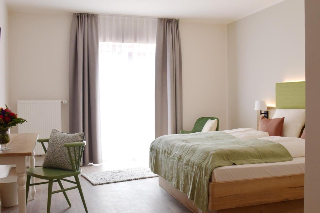 Landhaus Hamester - Hotel & Restaurant Basthorst  外观 照片